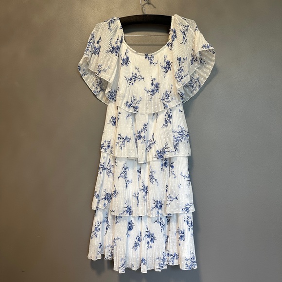 Frank Lyman off shoulder ruffle tiered dress.  NWOT 2003 - Picture 2 of 5